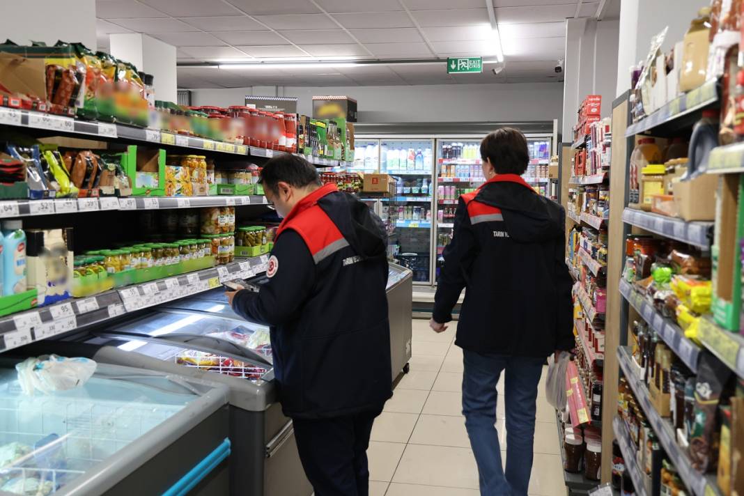 Selçuklu’da marketler didik didik inceleniyor 2